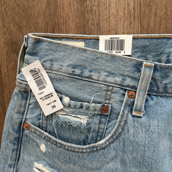 Levi’s 501 shorts - Picture 2 of 3